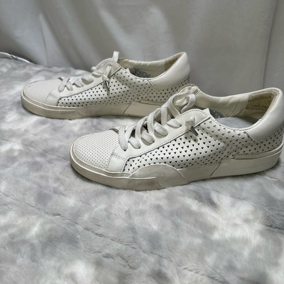 DOLCE VITA zina sneaker in zina perforated leather Size 9 - Picture 5 of 8